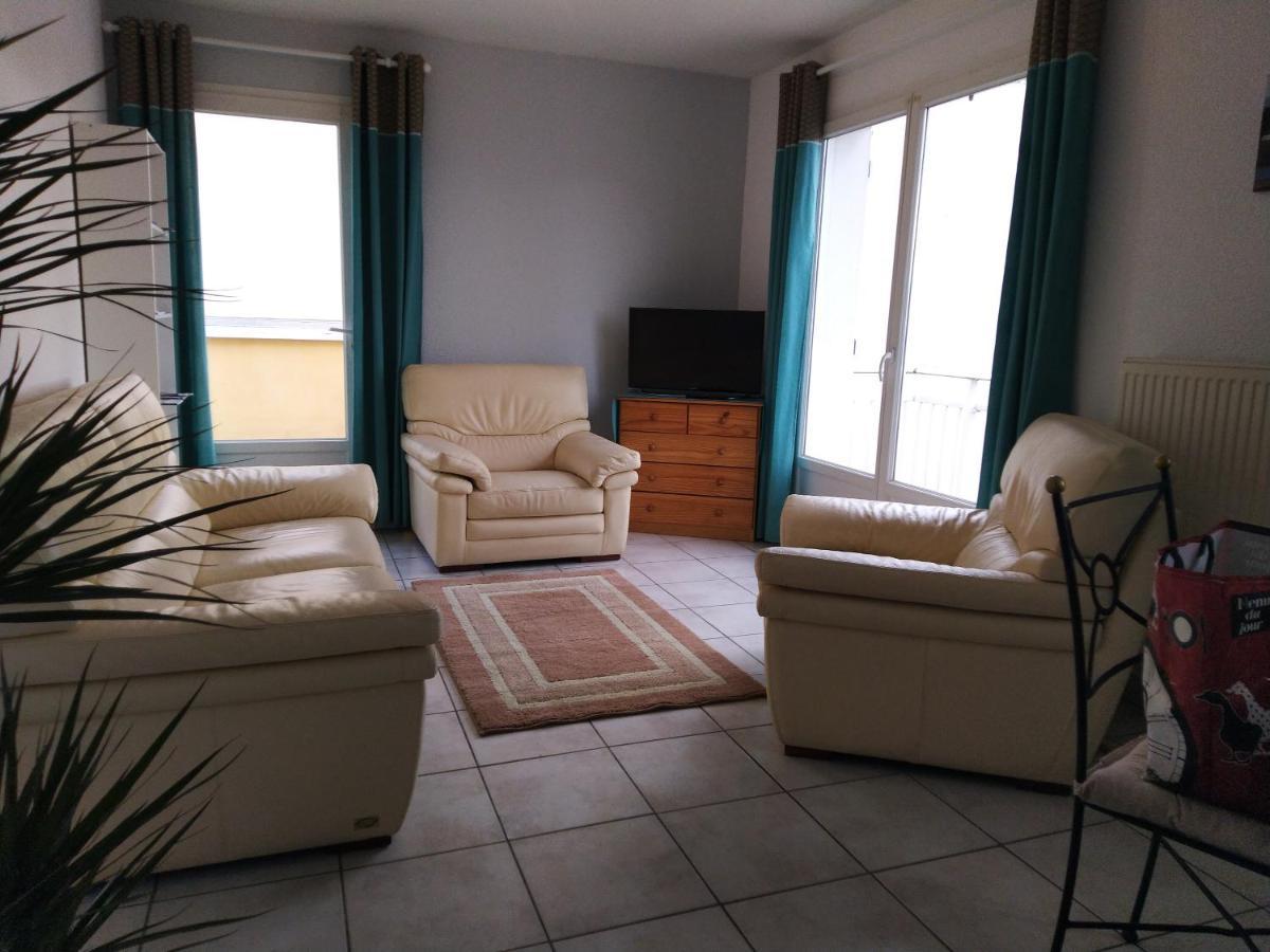 Apartament Logis Saint Austremoine Issoire Zewnętrze zdjęcie